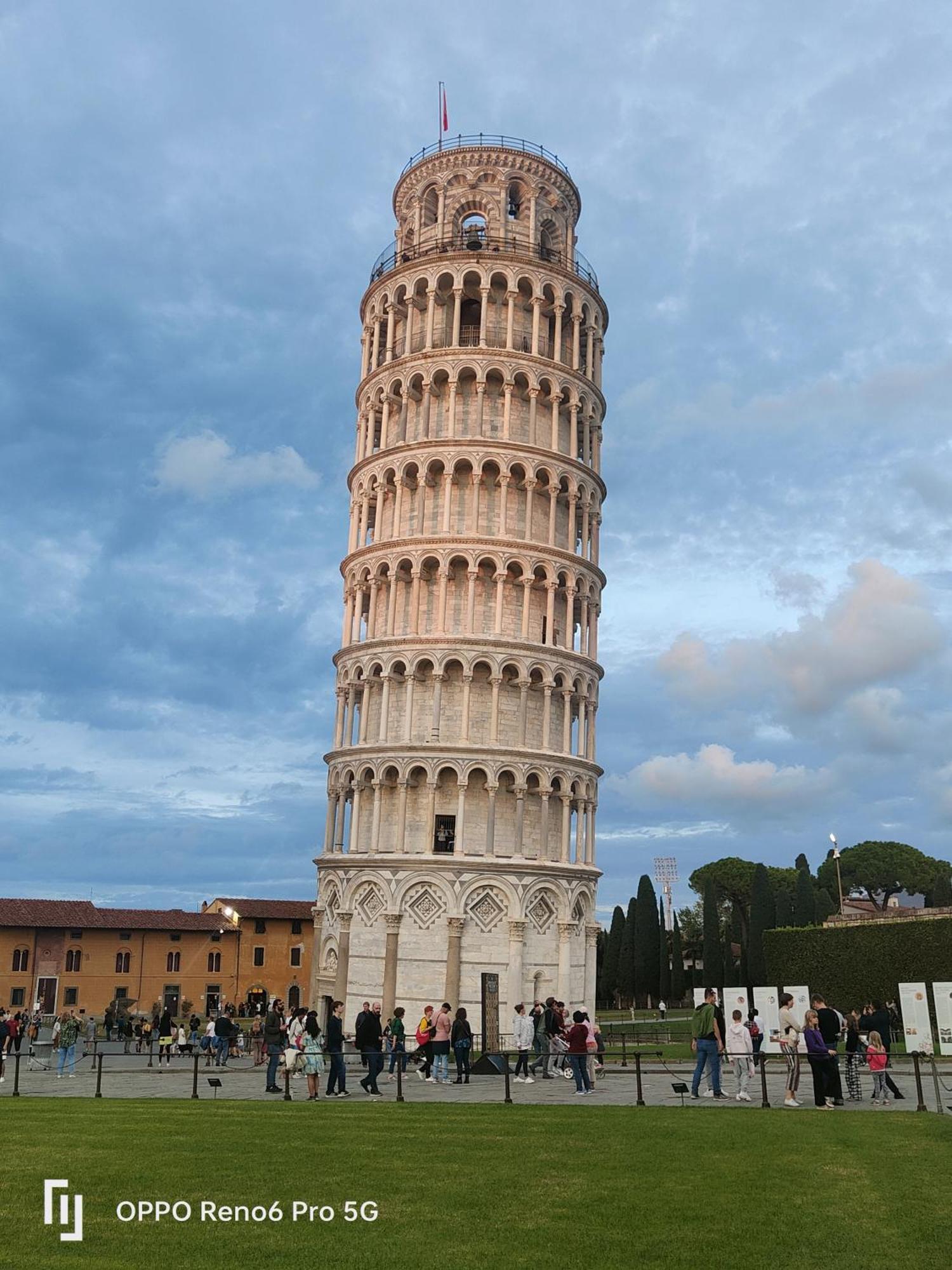L'Angolo Di Galileo بيزا المظهر الخارجي الصورة